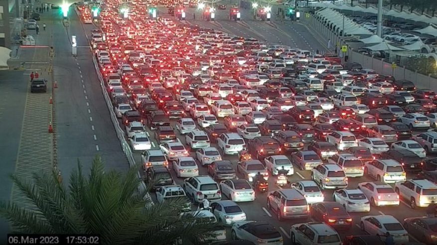 مشروع توسعة منطقة الإجراءات وراء ازدحام جسر الملك فهد
