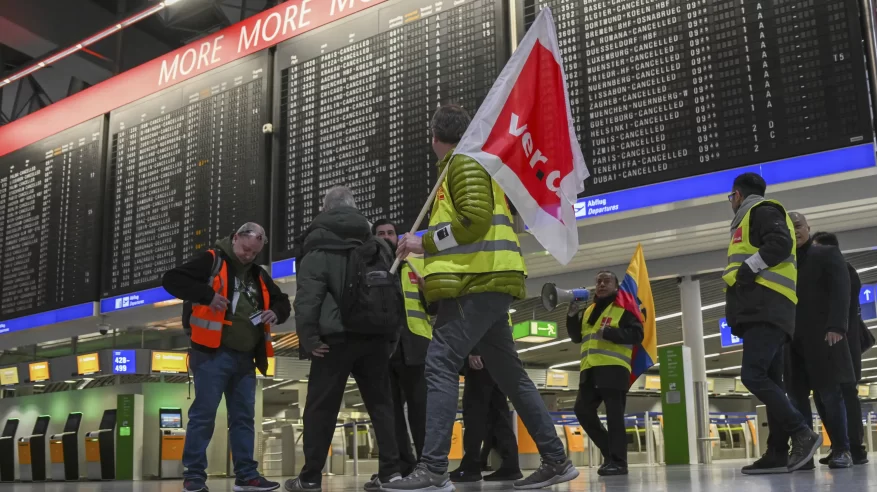 الإضرابات تشل حركة المطارات في ألمانيا