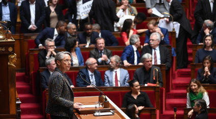 فشل التصويت في حجب الثقة عن الحكومة الفرنسية