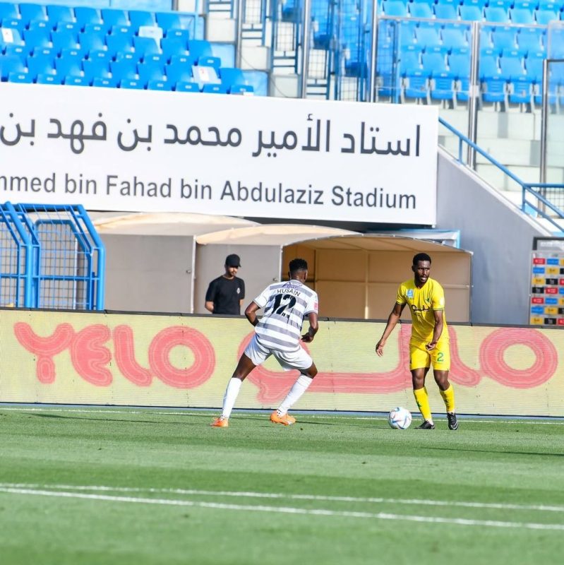 الخليج ضد الطائي