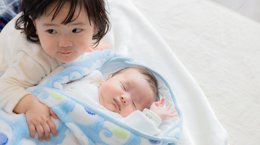 اليابان تسمح لـ 85% من الرجال بإجازة أبوة لزيادة الخصوبة