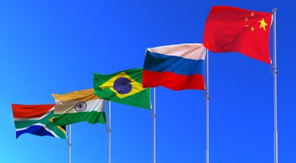 قمة البريكس تبحث الرد على رسوم ترامب الجديدة