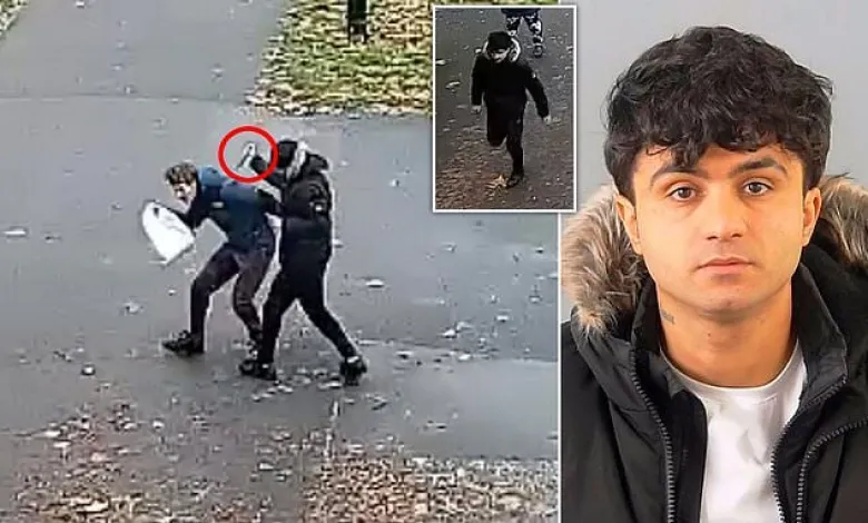 لقطات لعراقي يطعن طالبًا بريطانيًّا بالسكين