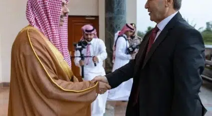 دعوة السعودية لوزير خارجية سوريا لزيارتها يدعم الوصول لحل سياسي