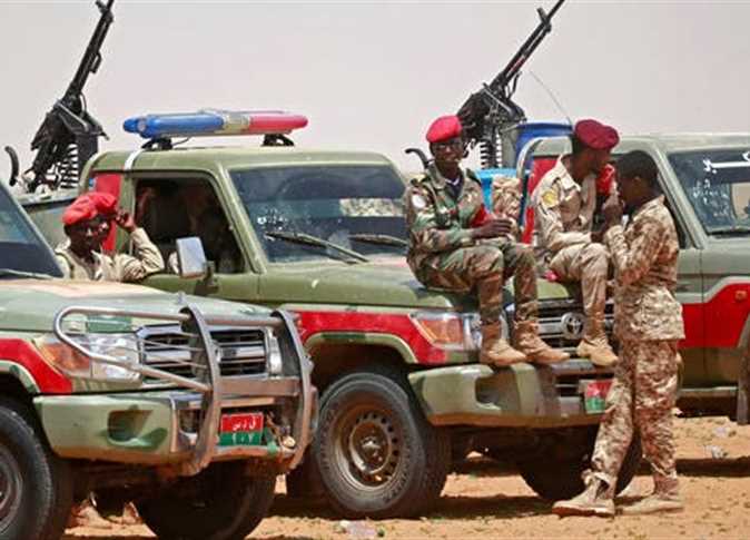 مصير قوات الدعم السريع بعد قرار الجيش السوداني إلغاء الانتداب إليها
