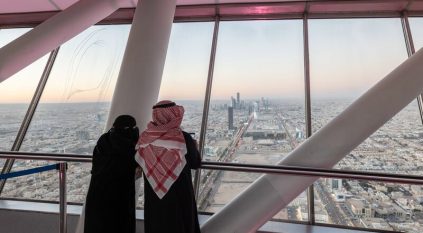 كل الطرق تؤدي إلى الرياض هذه الأيام