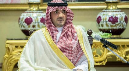 عبدالعزيز بن سعود ينقل تهنئة القيادة لمنسوبي الداخلية بنجاح خطط موسم العمرة