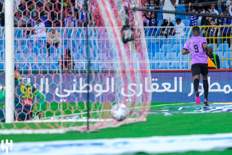 إيجالو - الهلال والخليج