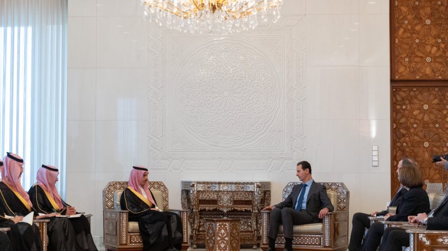 فيصل بن فرحان يبحث مع بشار الأسد عودة سوريا إلى محيطها العربي