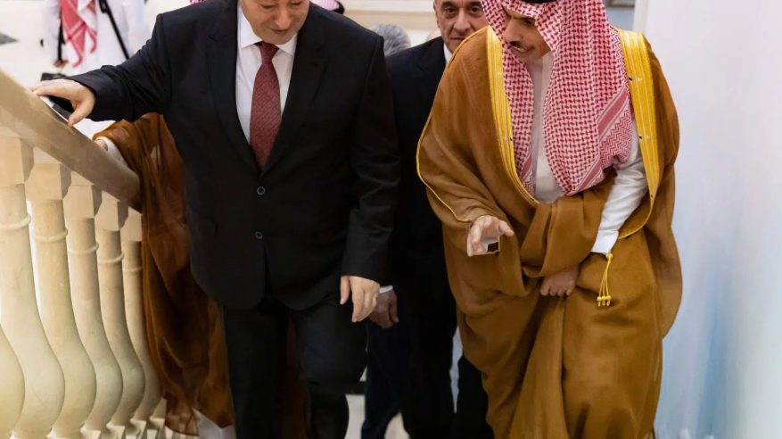 سلطنة عمان ترحب بجهود عودة سوريا لحضنها العربي