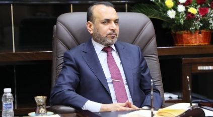 دعوى قضائية ضد مطعم بسبب وزير عراقي