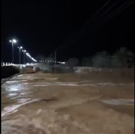 سيول عارمة شرق منطقة حائل