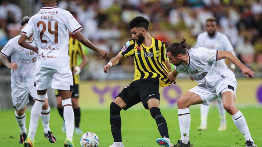 تصرف جديد قد يقرب عبدالرحمن العبود من الهلال