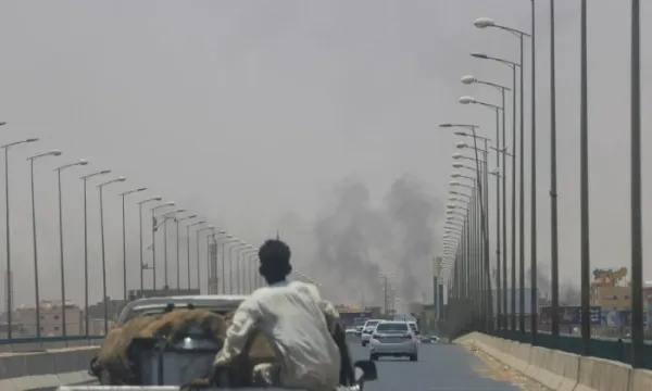 الجيش السوداني يتهم الدعم السريع بإصابة فرنسي وتعطيل الإجلاء