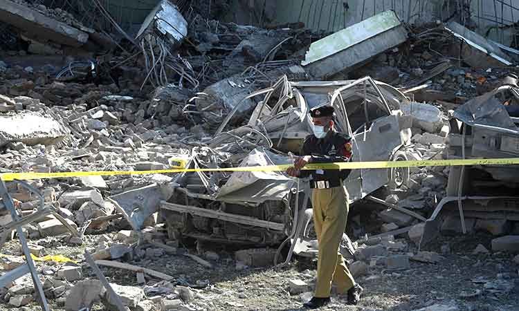 باكستان تنفي وقوع هجمات إرهابية وتكشف سبب الانفجارين