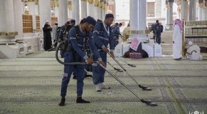 25 ألف سجادة في المسجد النبوي الشريف