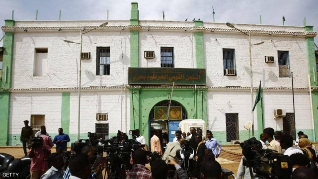 تفاصيل مثيرة لهروب سجناء كوبر السوداني