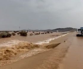 لقطات لجريان السيول الشديدة في الطائف