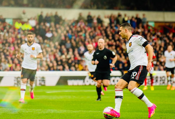 Man utd يصعد للمركز الثالث بعد هزيمة نوتنجهام بثنائية