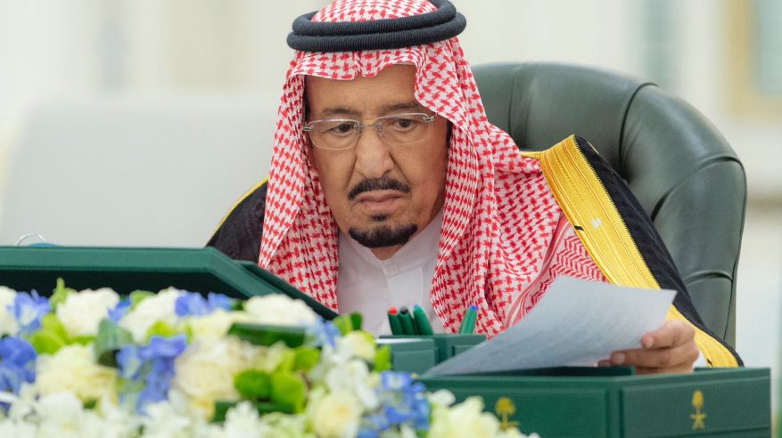مجلس الوزراء يثمن التوجيه الملكي بتمديد العمل ببرنامج حساب المواطن والدعم الإضافي