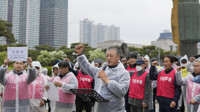 مظاهرات في كوريا الجنوبية بسبب تصريح للسيدة الأولى عن الكلاب