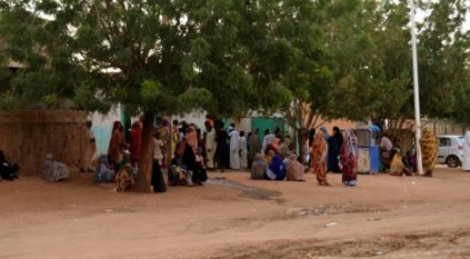هلع في السودان من نفاد السلع مع استمرار الحرب