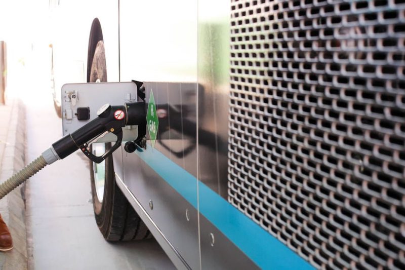 بلومبرغ السعودية تسعى لتشغيل حافلاتها بالهيدروجين العام المقبل (2)