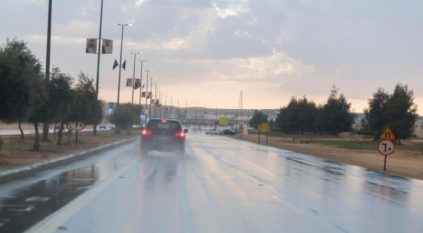 أمطار رعدية وسيول وبرد في 5 مناطق