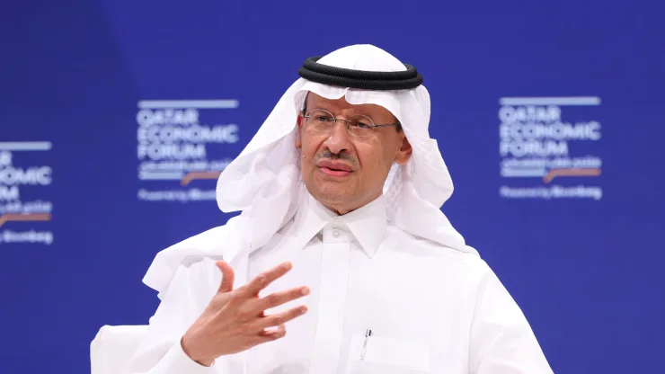 عبدالعزيز بن سلمان: الربط الكهربائي بين دول الخليج والعراق يعزز أمن الطاقة