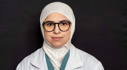 طبيبة سعودية تنقذ حياة مريض على متن طائرة كندية