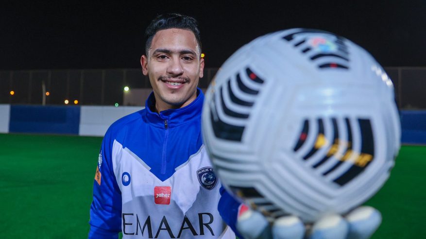 جماهير الهلال تشيد بأداء حبيب الوطيان