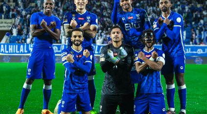 نجم الهلال يقترب من الدوري الإماراتي