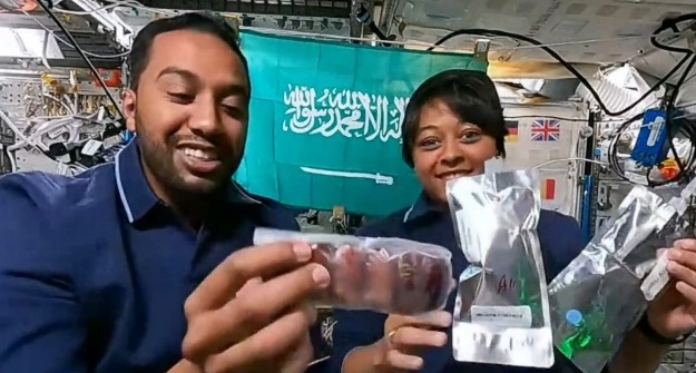 القهوة السعودية والتمر الصقعي في محطة الفضاء الدولية