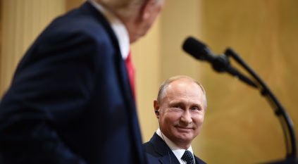 وثيقة جديدة تبرئ ترامب من تهمة التواطؤ مع روسيا