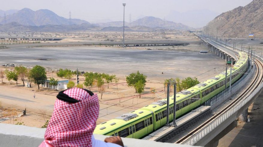 أكسيوس: السعودية وأمريكا تناقشان مشروع سكة حديد ينافس خطط الصين