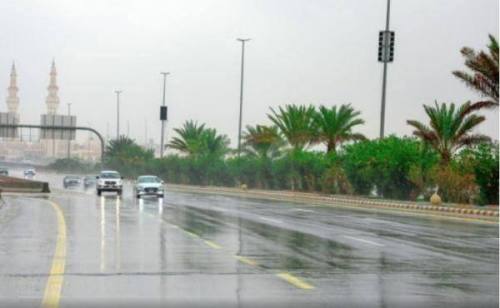 أمطار غزيرة وسيول وبرد على 6 مناطق