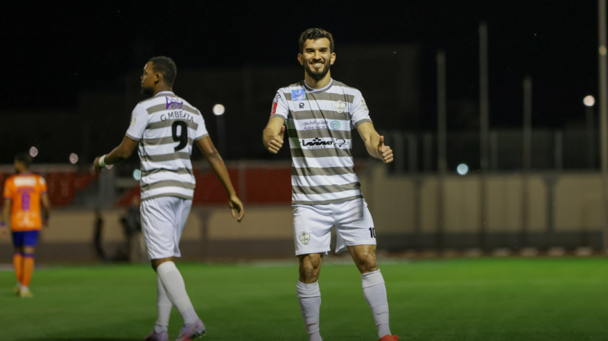 الطائي يواصل الانتصارات ويهزم الفيحاء بثنائية
