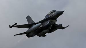بايدن: سندرب الأوكرانيين على الجيل الرابع من طائرات F-16