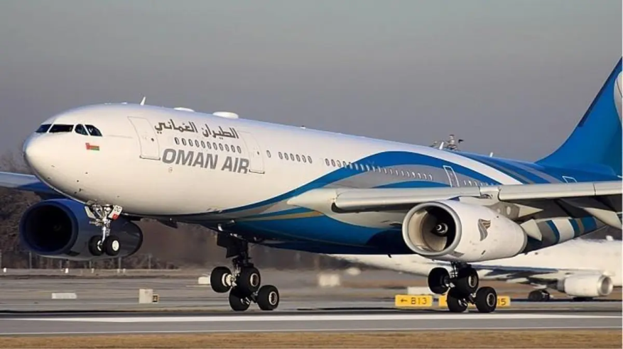 أجسام غريبة تؤجل رحلة طيران عماني قادمة من إيران