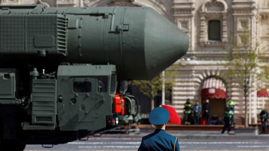 روسيا: تزويد أوكرانيا بالأسلحة المدمرة يقرب الحرب النووية