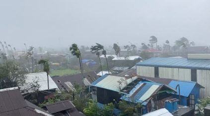 إعصار موكا يقتل 410 ويثير الرعب في مينامار