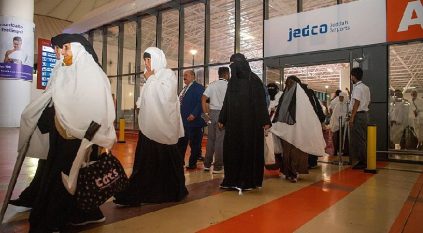 وصول أول رحلة من الحجاج اليمنيين من مطار صنعاء إلى جدة