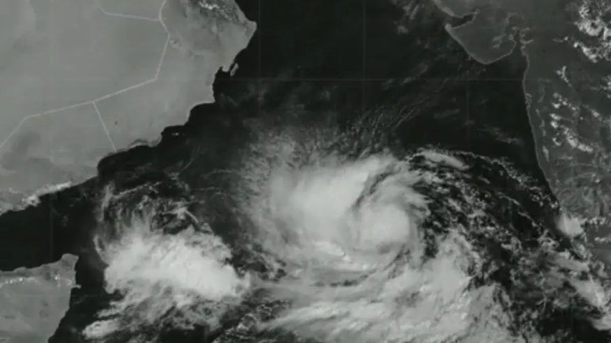 إعصار بيبارجوي لن يؤثر على السعودية