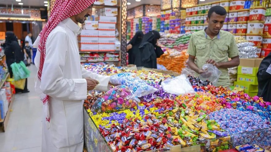 حلاوة العيد تضاعف الحركة الشرائية في أسواق الشمالية