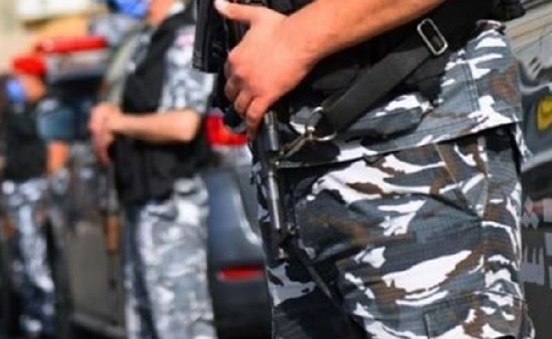 لبنان يسقط عصابة لسرقة سيارات خطفت مواطنين عربًا