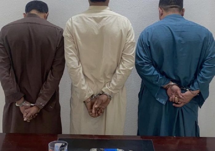الإطاحة بـ 3 باكستانيين لترويجهم الشبو في الرياض