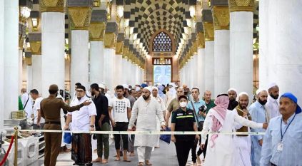 انسيابية الحشود بالمسجد النبوي تعكس التنسيق والتكامل بين الجهات