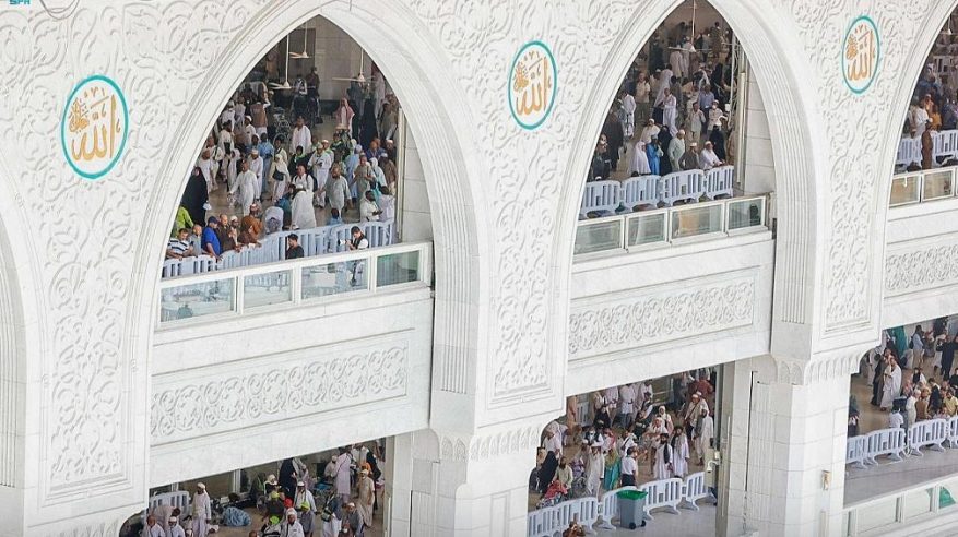 السديس: الرواق السعودي احتضن 107 آلاف طائف في الساعة