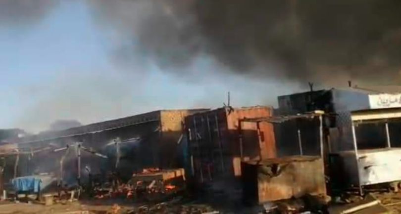 سكان أم درمان السودانية يغادرون منازلهم بسبب الاشتباكات