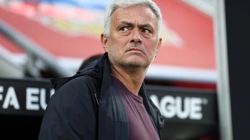 شاهد .. جوزيه مورينيو يُلمح باقترابه من التدريب في دوري روشن